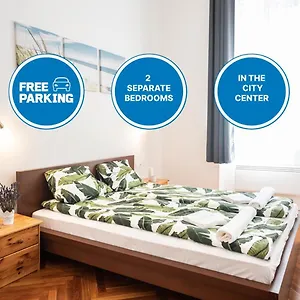 Free Parking - Dob50 Spacious - 2 Separate Bedroom, 5 People, Ac, Wifi Apartament