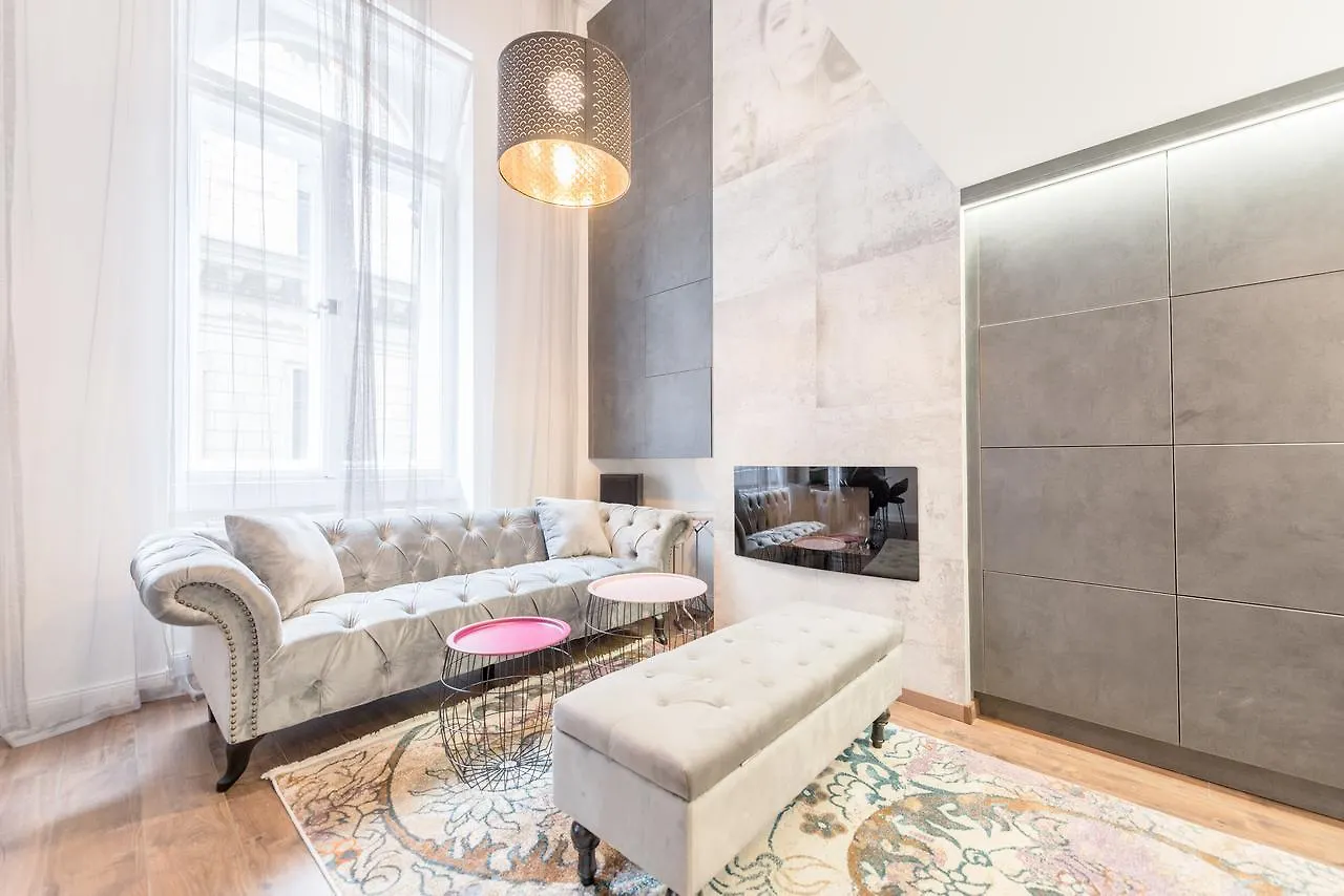 Apartment In Andrassy Avenue Budapeszt